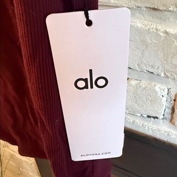 Alo Yoga Burgundy Ribbed Prosper Tank - Picture 5 of 8
